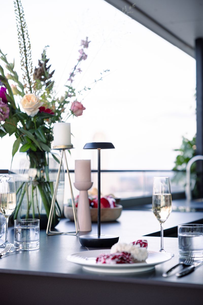 In-Lite SWAY TABLE Lámpara de Mesa Exterior Portátil