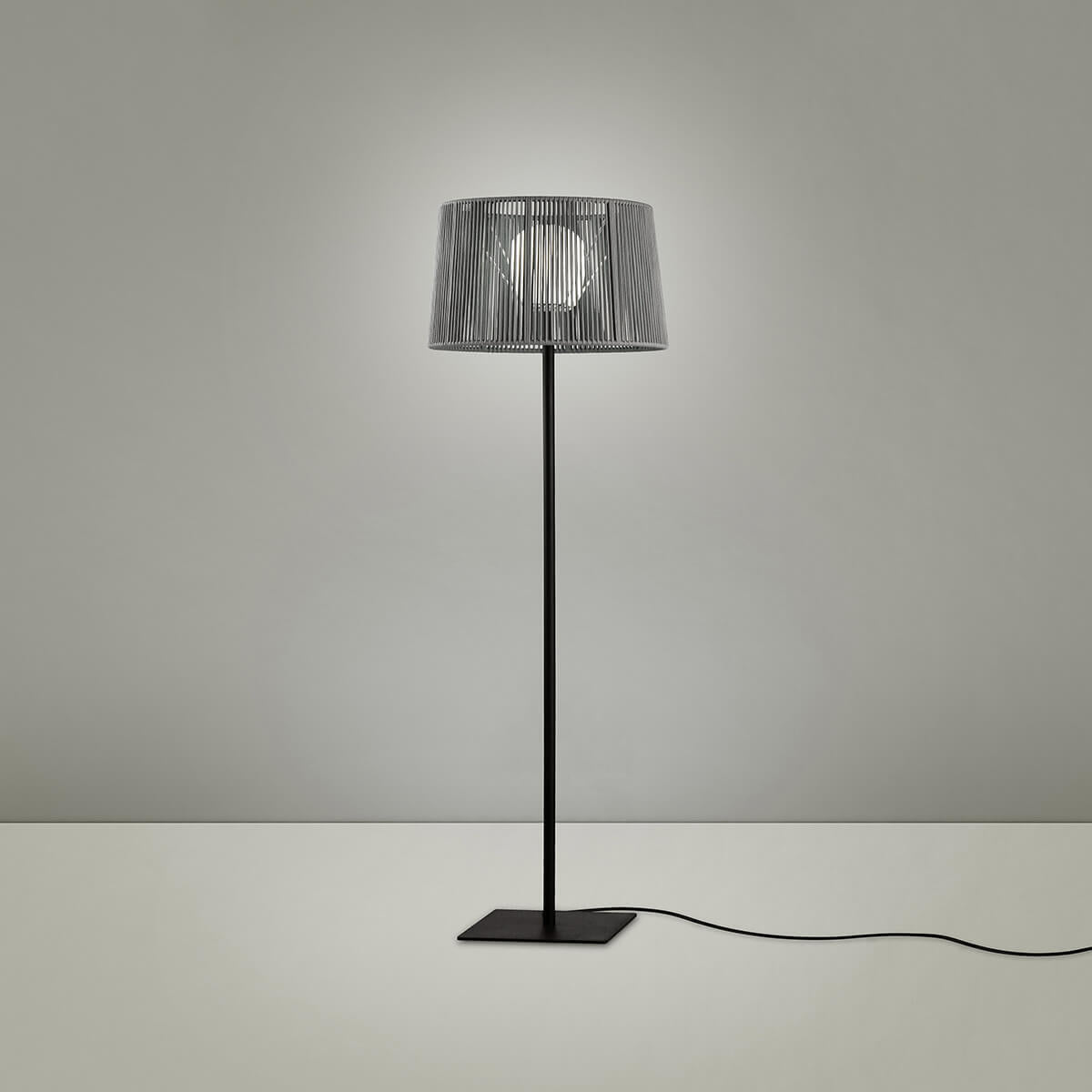 Ole Lighting Drum Outdoor Floor Lamp