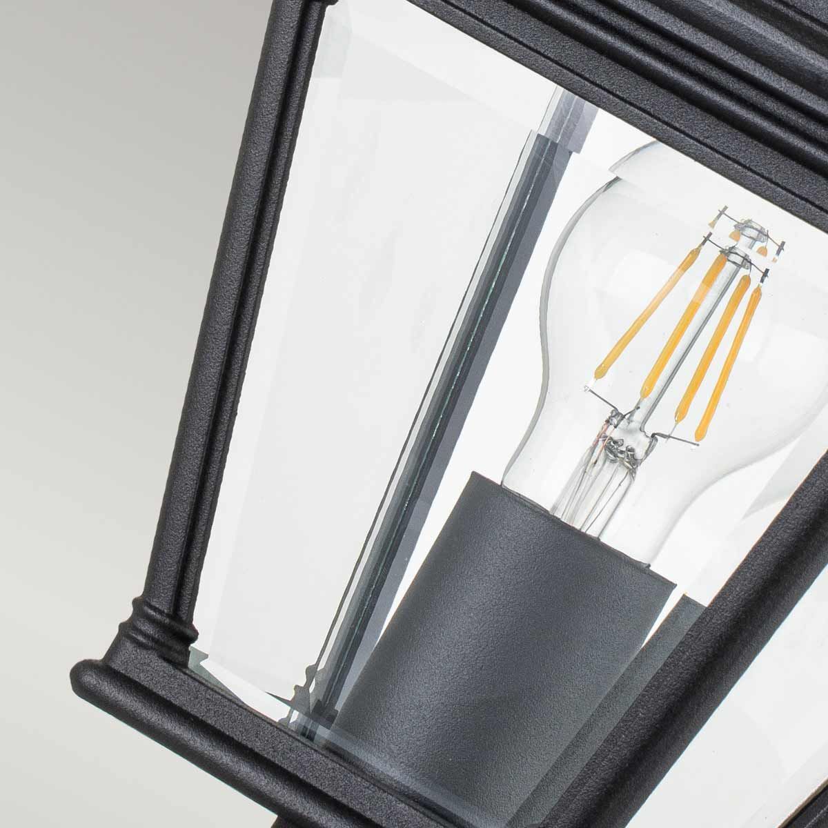 Elstead Bayview Farol de Pedestal para Exterior