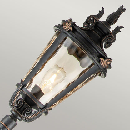 Elstead Baltimore Farol de Pie Grande