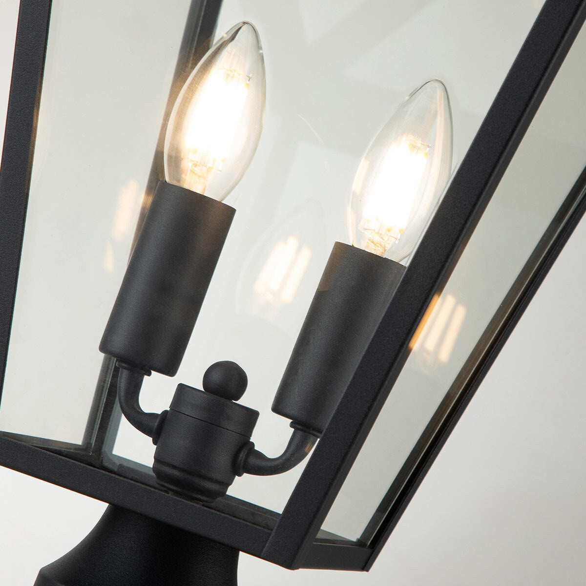 Quintiesse Alford Place Farol de Pedestal para Exterior