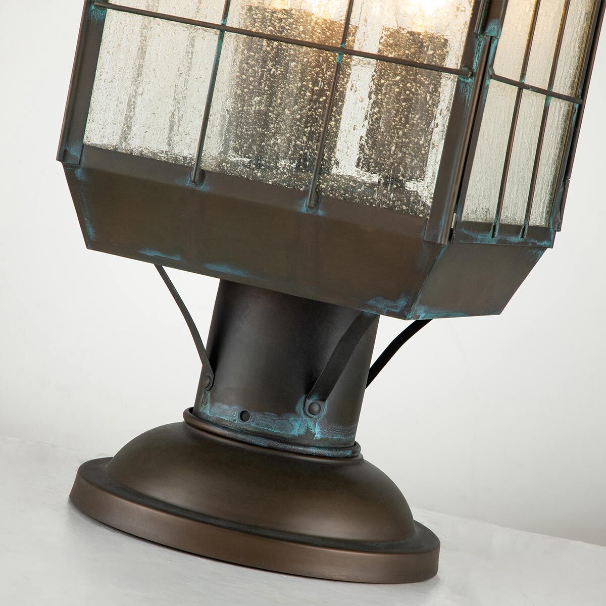 Quintiesse Nantucket Llanterna de Pedestal Exterior